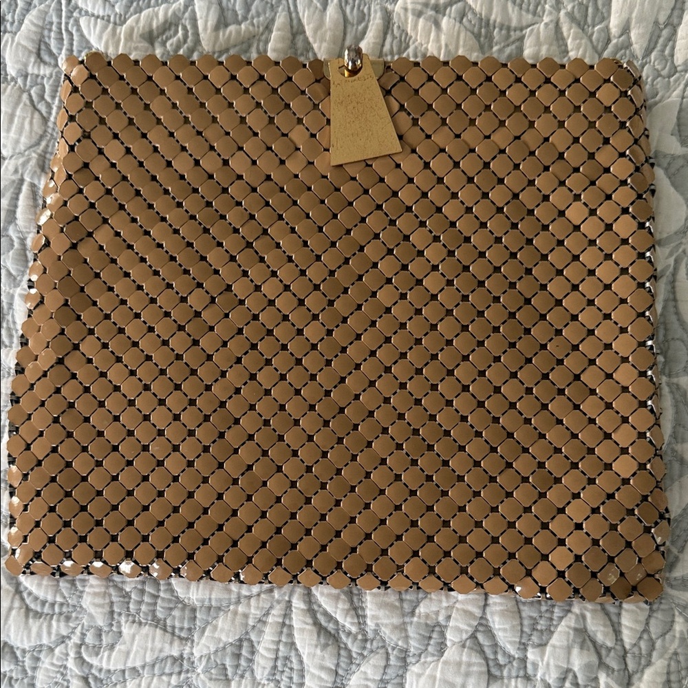 Whiting and Davis Versatile Tan Metal Mesh Clutch for Day or Night Outings 💛👝👛